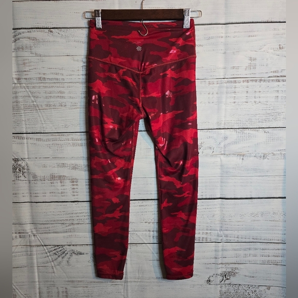 Athleta Red Camo 7/8 Tight Leggings Womans Size Xsmall Highwaisted - Picture 3 of 7